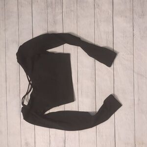 Astoria seamless sculp long sleeve crop top size small